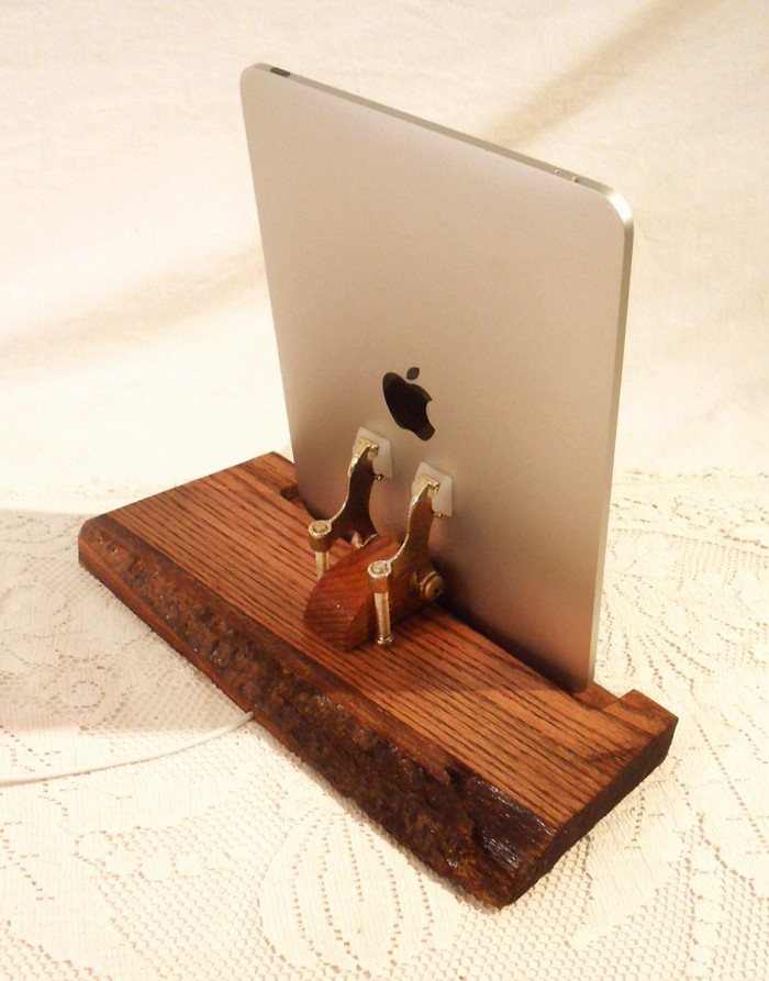 iPad - iPhone - iPod - Dock - Sync and Charging Station- Solid Natural Oak -One of a Kind.. iPad Dock iPhone Dock