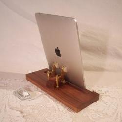 iPad - iPhone - iPod - Dock - Sync and Charging Station- Walnut - style V1 (Yes for the iPad ) iPad Dock IPhone4 Dock iPod