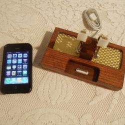 iPhone - iPod Dock -Charger and Sync Station - Oak - Brass style V1- Deluxe - Gold Engine Turned