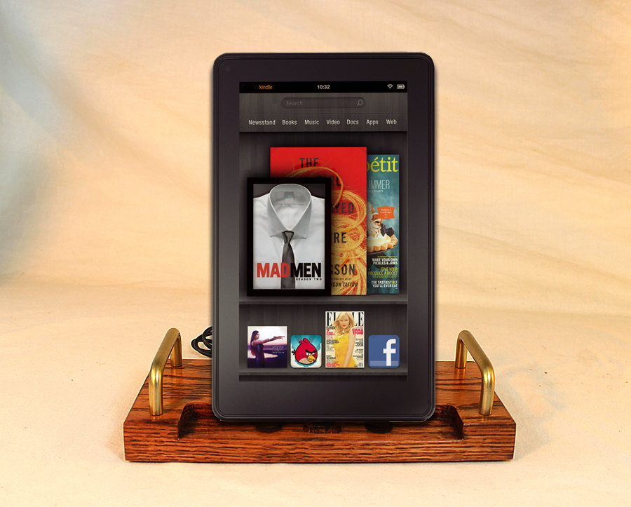 Kindle Fire EReader Charger And Sync Station Oak DELUXE Brass